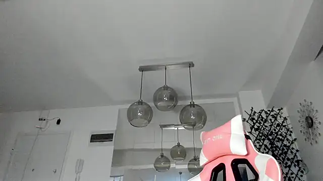 IreneVON online show from 03/18/25, 03:31