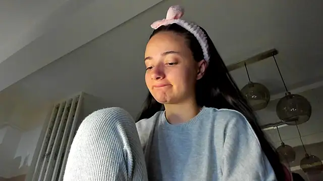 IreneVON online show from 10/03/25, 04:42