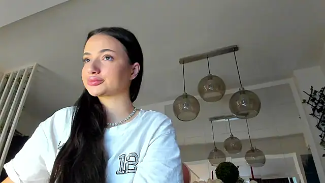 IreneVON online show from 11/16/25, 06:19