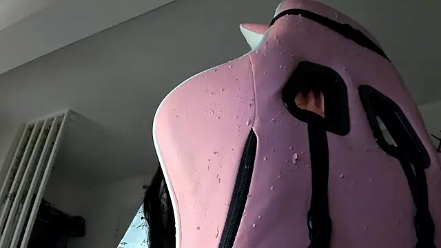 IreneVON online show from 11/28/25, 05:32