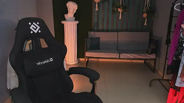 FioraMarmoris online show from 01/12/25, 08:14