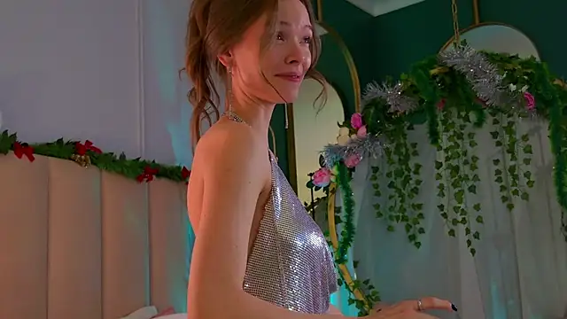 Eva Natsumi online show from 12/31/24, 03:31