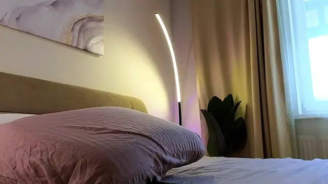 Eva Natsumi online show from 02/26/25, 12:36