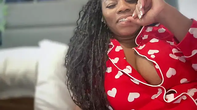 selena42 online show from 02/10/26, 04:05