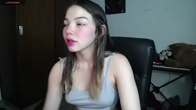 Snapshot of venelope1 chatting on 01/30/25, 01:33 venelope1 online show from 01/30/25, 01:33