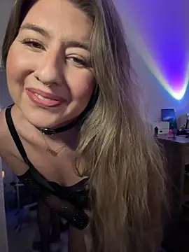 sophielove888 online show from 12/17/25, 01:11