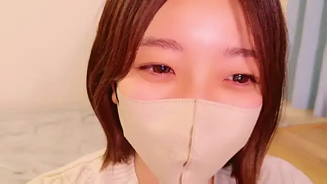 Snapshot of HaruruHappy chatting on 12/16/24, 02:27 HaruruHappy online show from 12/16/24, 02:27