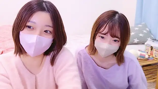 Snapshot of HaruruHappy chatting on 12/20/24, 03:53 HaruruHappy online show from 12/20/24, 03:53