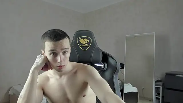 MasonWarholl online show from 01/12/25, 03:03