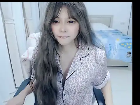 Snapshot of miyababytw chatting on 03/08/26, 12:20 miyababytw online show from 03/08/26, 12:20