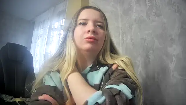 ViolaCandy online show from 11/03/25, 05:42
