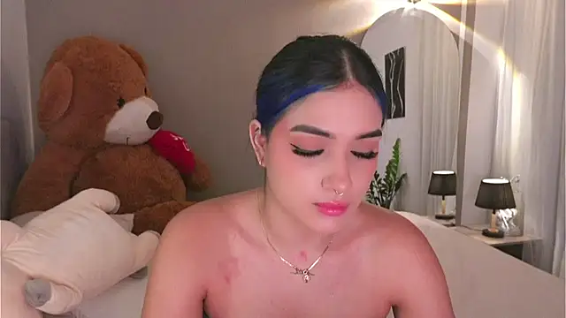 AnnyHizzle online show from 10/14/25, 11:27