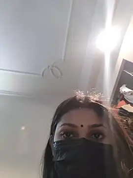 Snapshot of Sonam-378 chatting on 02/18/25, 09:42 Sonam-378 online show from 02/18/25, 09:42