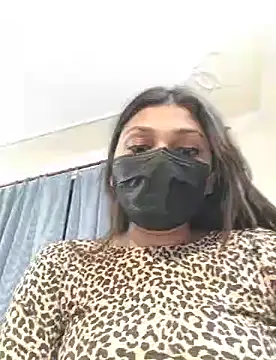 Snapshot of Sonam-378 chatting on 02/27/25, 11:59 Sonam-378 online show from 02/27/25, 11:59