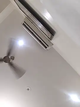 Snapshot of Sonam-378 chatting on 10/11/25, 06:06 Sonam-378 online show from 10/11/25, 06:06