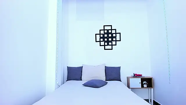 Tinny and Candy online show from 10/03/25, 10:01