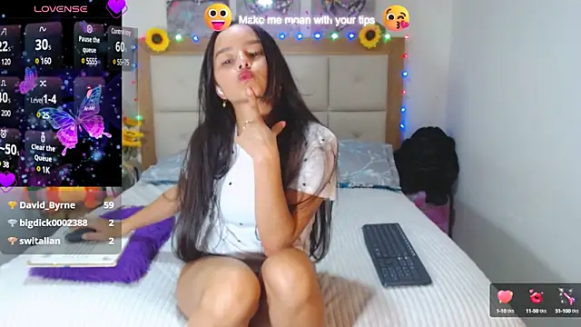 valentina hearts online show from 01/13/25, 04:28