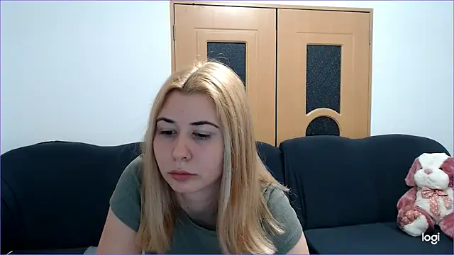 Snapshot of VioletaFlower7 chatting on 02/09/25, 06:16 VioletaFlower7 online show from 02/09/25, 06:16