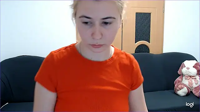 Snapshot of VioletaFlower7 chatting on 02/16/25, 09:05 VioletaFlower7 online show from 02/16/25, 09:05