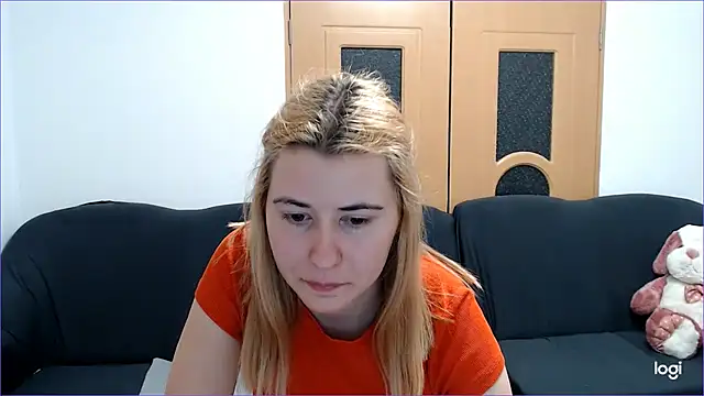 Snapshot of VioletaFlower7 chatting on 03/07/25, 09:17 VioletaFlower7 online show from 03/07/25, 09:17