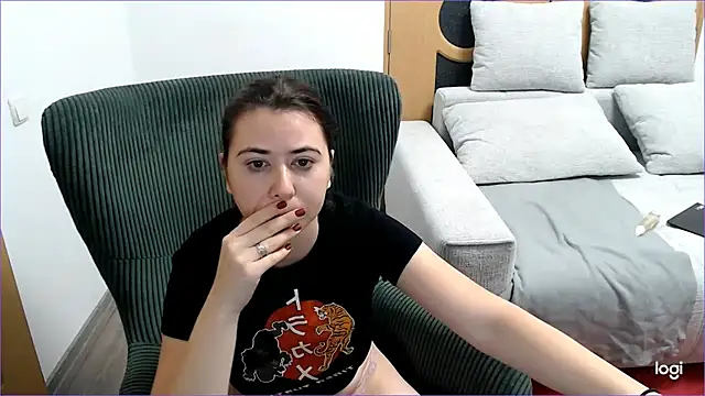 Snapshot of VioletaFlower7 chatting on 11/08/25, 07:52 VioletaFlower7 online show from 11/08/25, 07:52