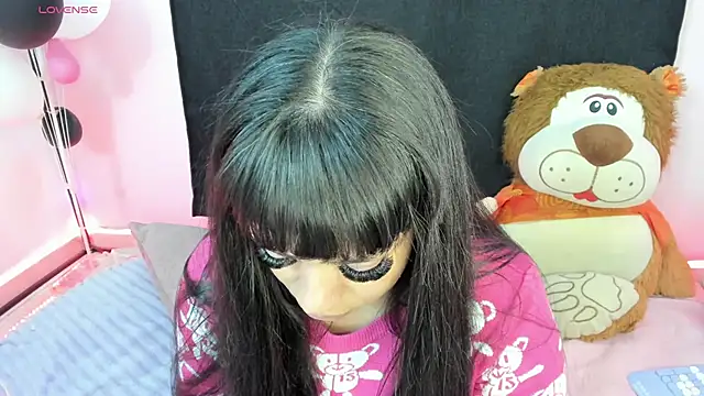 zoesullivan online show from 12/18/24, 01:02