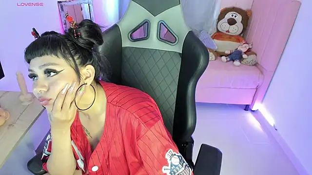 zoesullivan online show from 02/22/25, 10:07