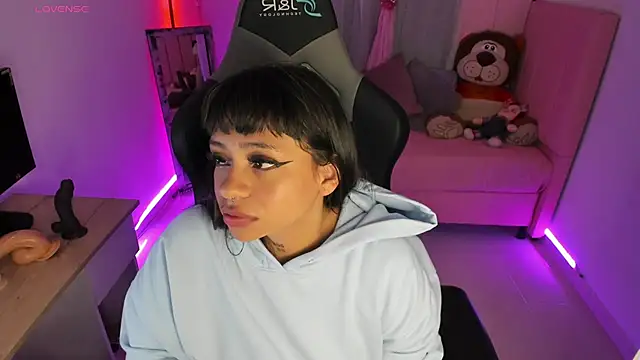 zoesullivan online show from 03/21/25, 09:12