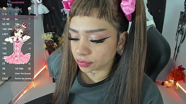 zoesullivan online show from 10/17/25, 09:34