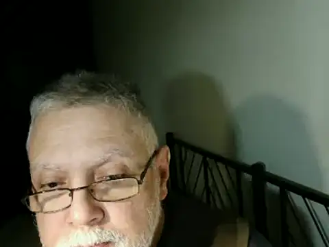 100Tauros online show from 10/28/25, 10:23