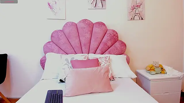 MilaaAdams online show from 05/28/26, 11:18