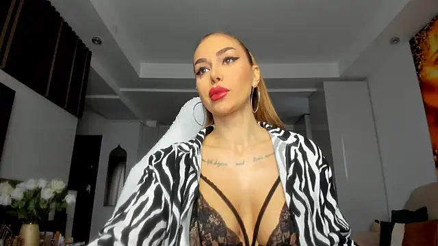 Snapshot of Alessa_Burns chatting on 02/28/25, 05:15 Alessa Burns online show from 02/28/25, 05:15