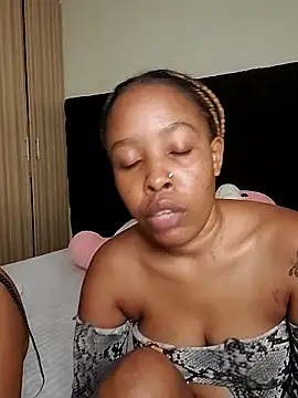 R-thequeen online show from 04/15/26, 11:50