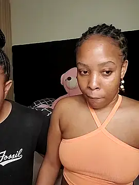 R-thequeen online show from 07/30/26, 11:42