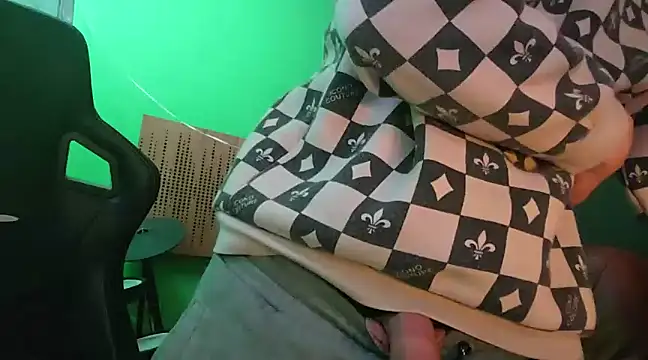 Snapshot of savage_daddyy chatting on 02/09/25, 04:29 savage daddyy online show from 02/09/25, 04:29