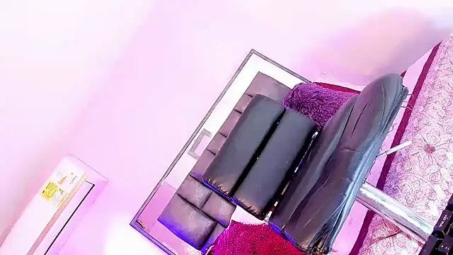 Snapshot of ShantalGirs chatting on 02/12/25, 06:51 ShantalGirs online show from 02/12/25, 06:51