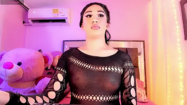 Snapshot of ShantalGirs chatting on 09/30/25, 01:38 ShantalGirs online show from 09/30/25, 01:38