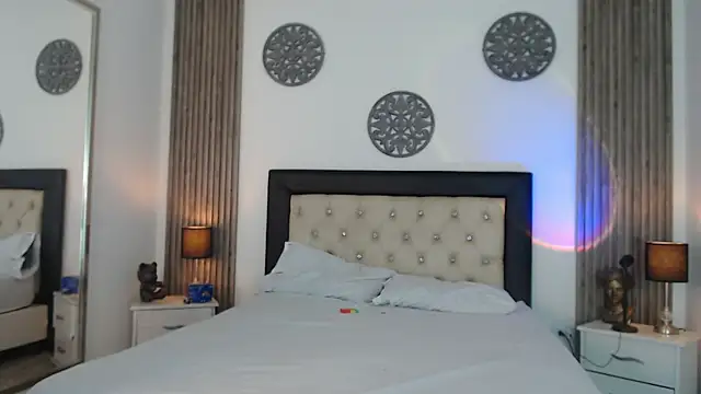 Julieta De Los Angeles online show from 12/29/24, 02:06