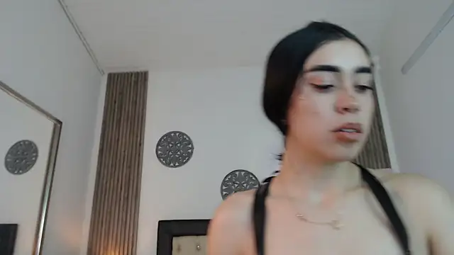 Julieta De Los Angeles online show from 12/29/24, 08:11