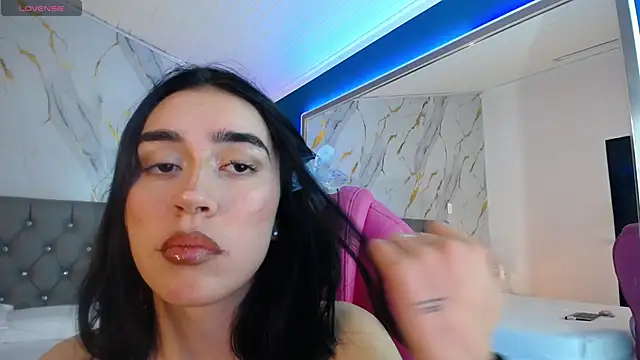 Julieta De Los Angeles online show from 01/20/25, 06:53