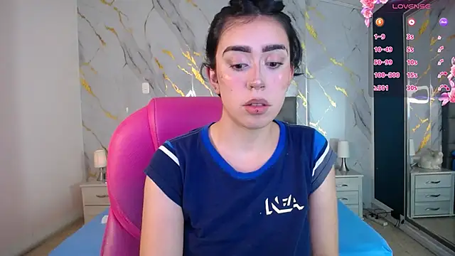 Julieta De Los Angeles online show from 02/18/25, 06:59