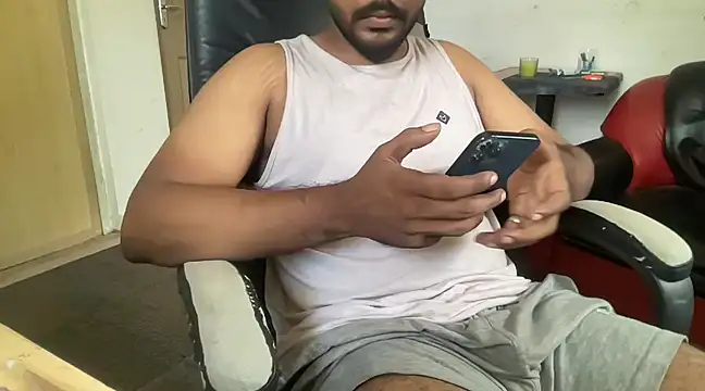 Snapshot of Hottest_Tamil chatting on 02/21/25, 06:07 Hottest Tamil online show from 02/21/25, 06:07