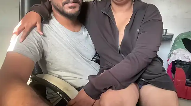 Snapshot of Hottest_Tamil chatting on 02/25/25, 10:58 Hottest Tamil online show from 02/25/25, 10:58