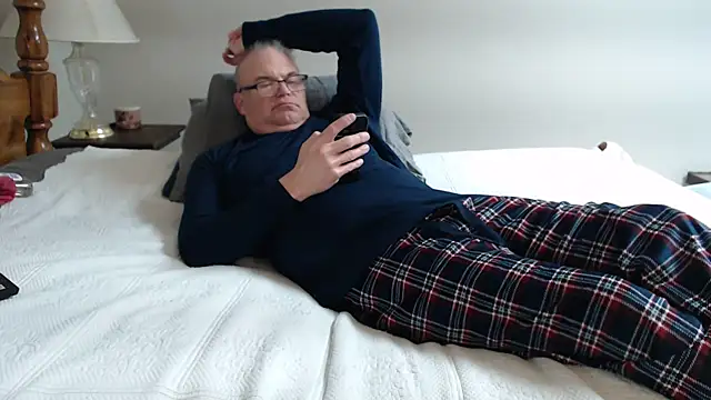 Snapshot of JaySloan chatting on 01/27/25, 02:02 JaySloan online show from 01/27/25, 02:02