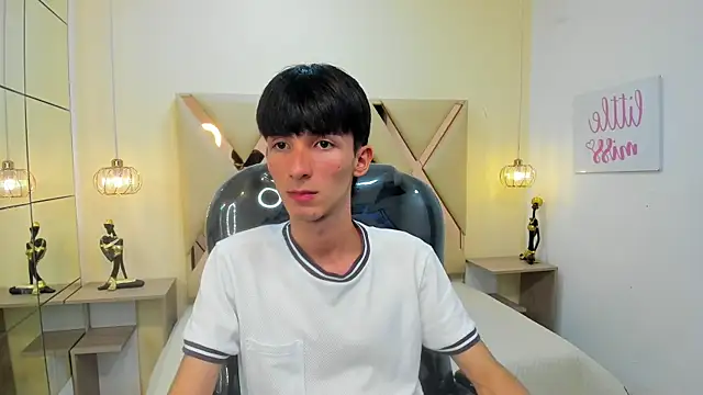 Snapshot of Jake_evans chatting on 09/22/25, 03:41 Jake evans online show from 09/22/25, 03:41