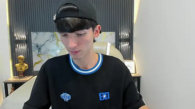 Snapshot of Jake_evans chatting on 10/11/25, 07:56 Jake evans online show from 10/11/25, 07:56