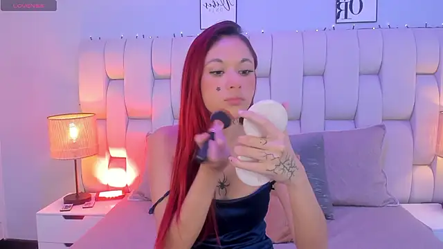 SkinnyFoxy online show from 02/05/26, 07:51