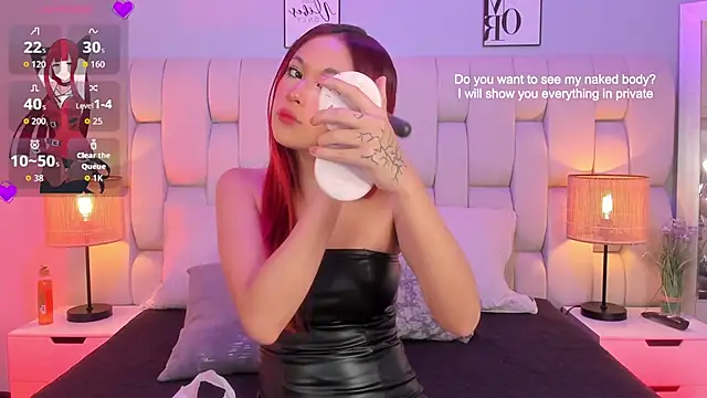 SkinnyFoxy online show from 04/07/26, 07:36