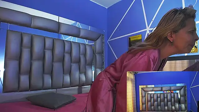 sophia ny online show from 03/19/25, 04:34