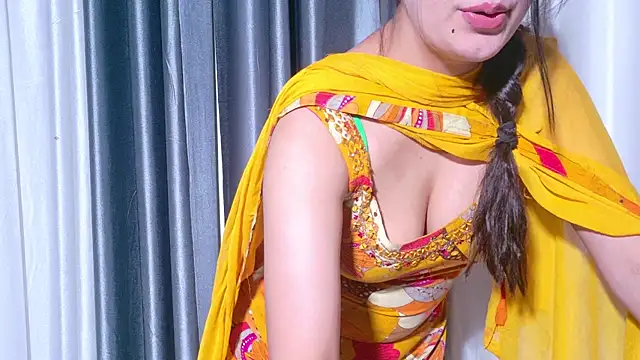 Aashika-Kaur online show from 04/27/26, 04:21